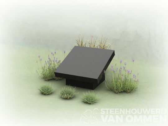 Urnmonument met vierkante letterplaat