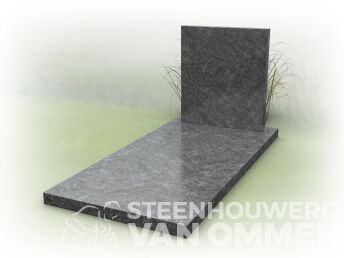 Strakke grafsteen met gesloten letterplaat